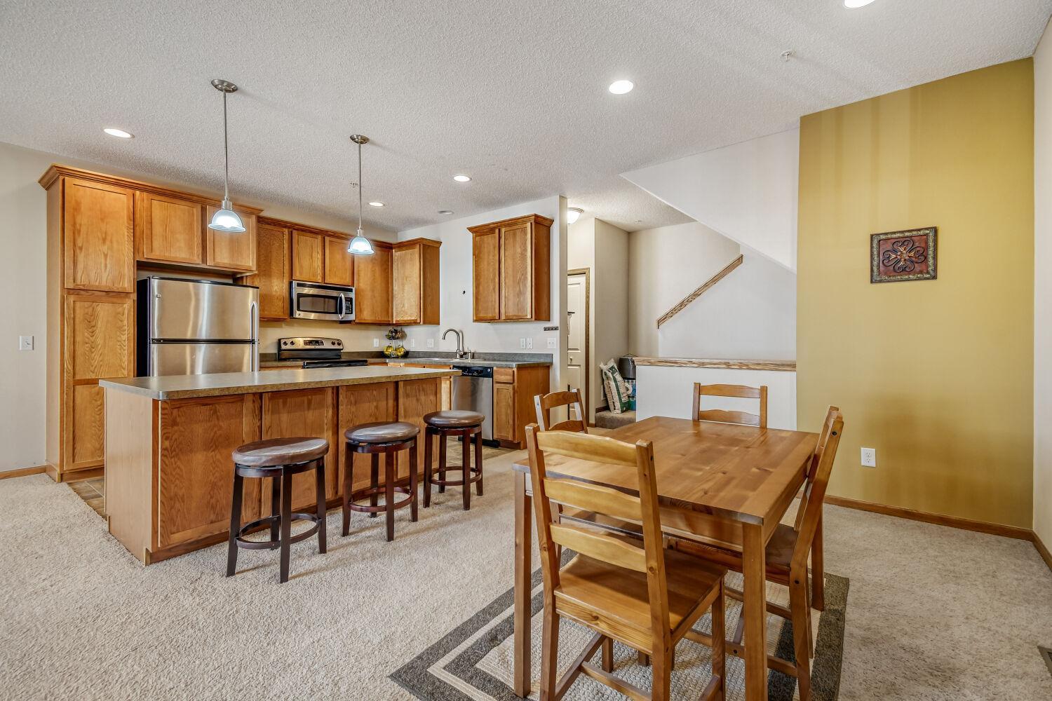 4615 Victor Path, Unit 6 Hugo, MN 55038 - Photo 10 of 34