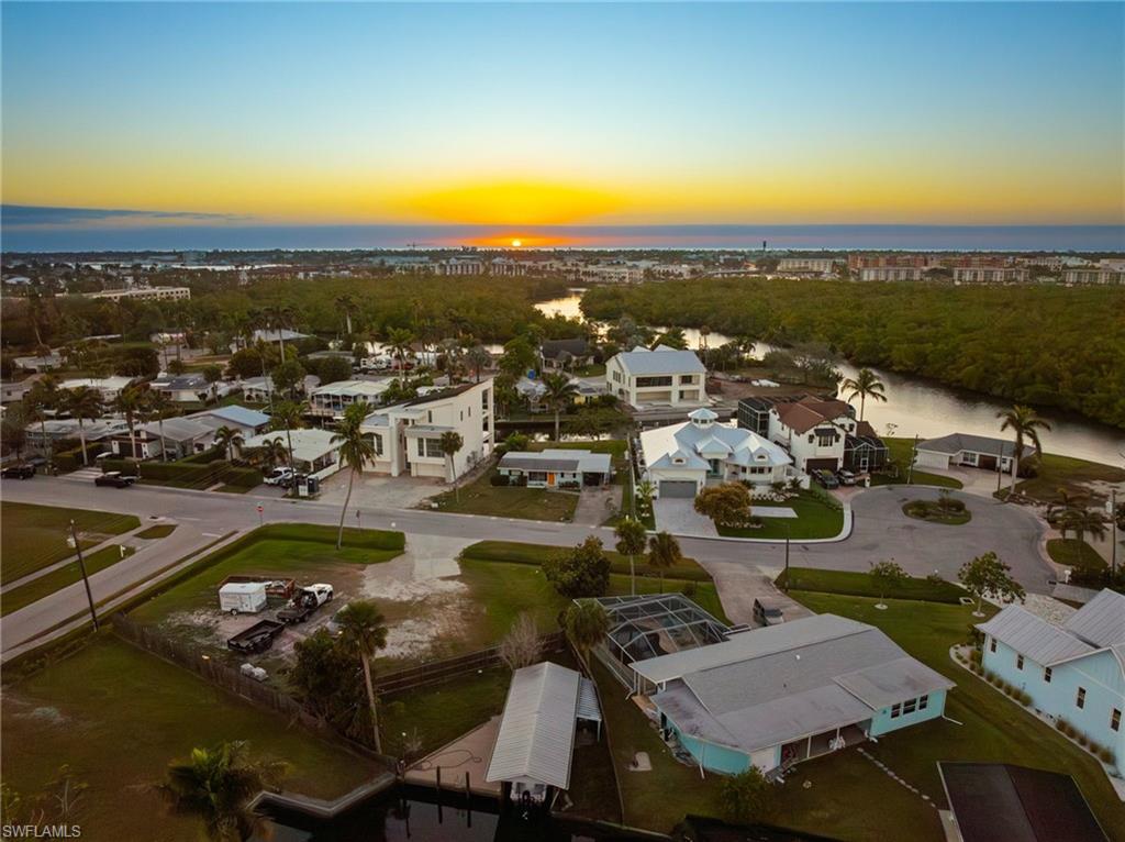 1796 Holiday Lane Naples, FL 34104 - Photo 18 of 30