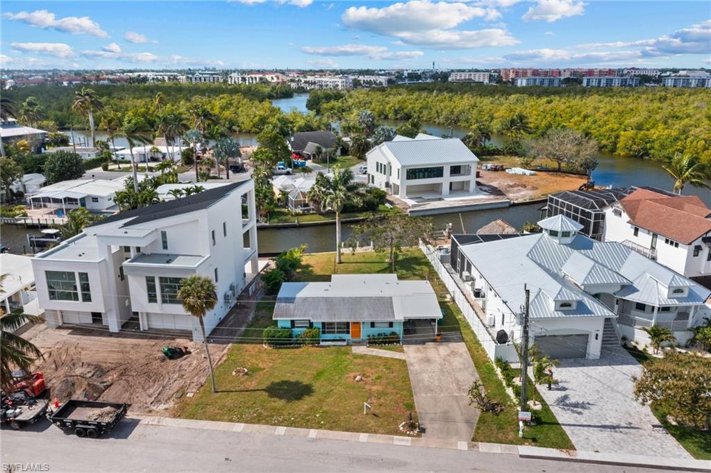 1796 Holiday Lane Naples, FL 34104 - Photo 23 of 30