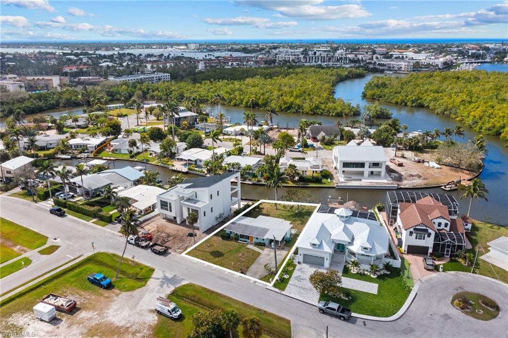 1796 Holiday Lane Naples, FL 34104 - Photo 28 of 30