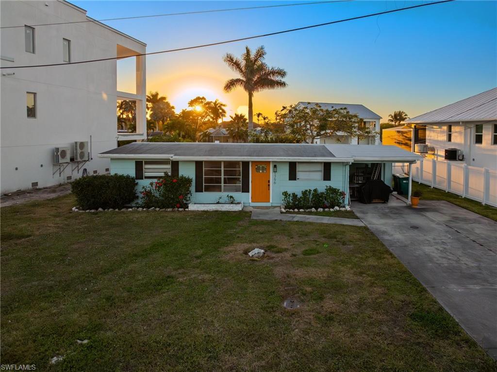 1796 Holiday Lane Naples, FL 34104 - Photo 8 of 30