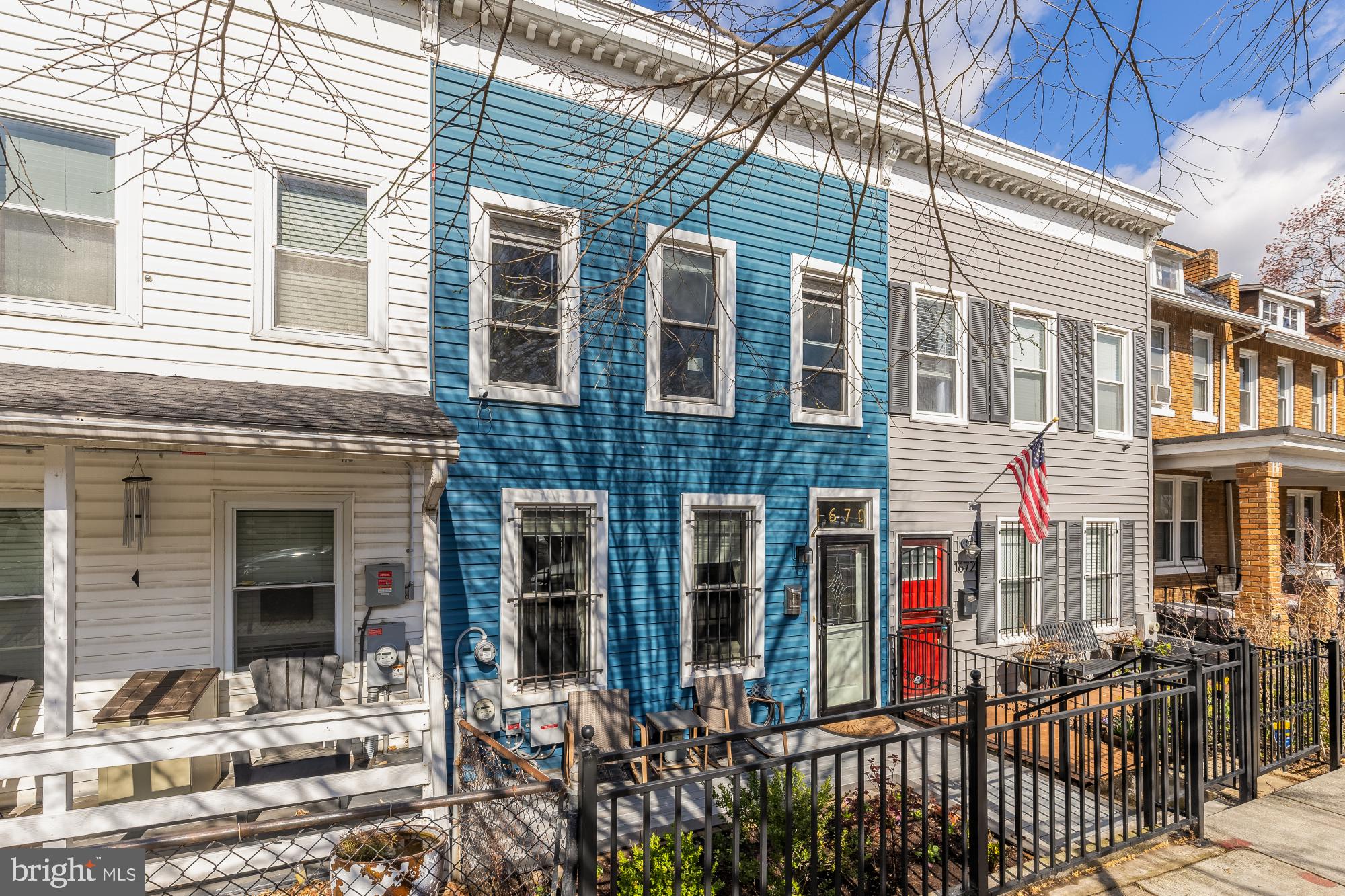 1670 Montello Avenue Northeast Washington, DC 20002 - Photo 3 of 47
