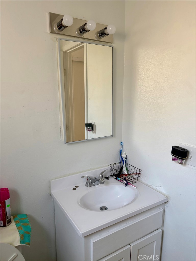 421 Devener Street Riverside, CA 92507 - Photo 8 of 8 Gallery Image 8