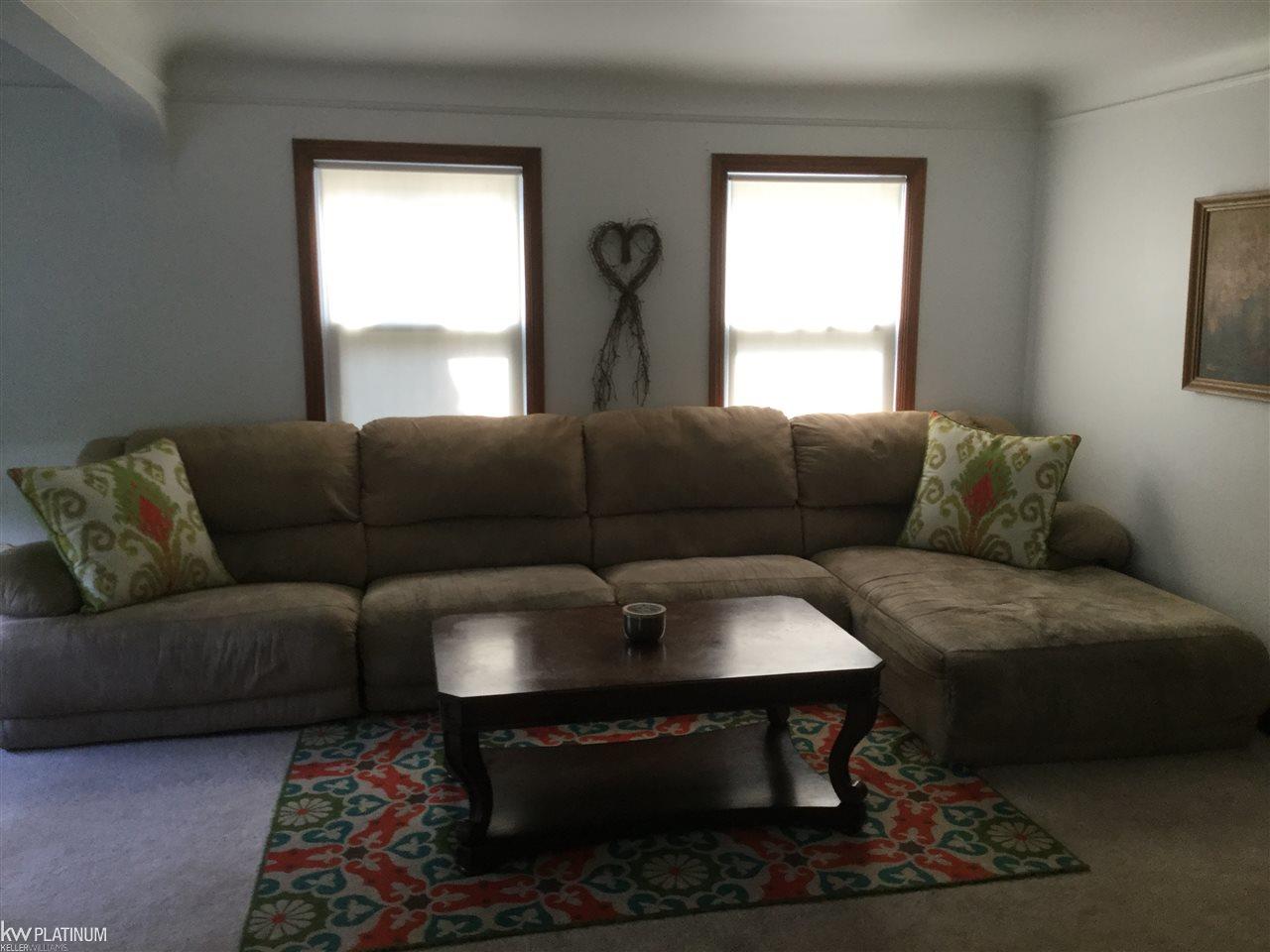 96 Riverside Drive Mount Clemens, MI 48043 - Photo 17 of 35 FAMILY ROOM