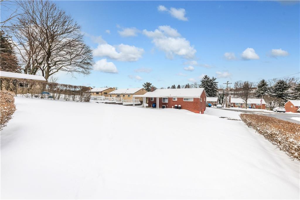 5239 Ranchview Drive Pittsburgh, PA 15236 - Photo 5 of 25 Gallery Image 5