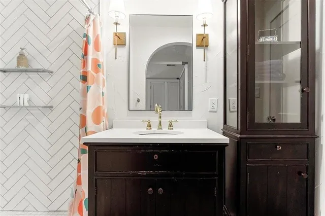 $5,250 | 4132 Pershing Avenue, Fort Worth, TX 76107