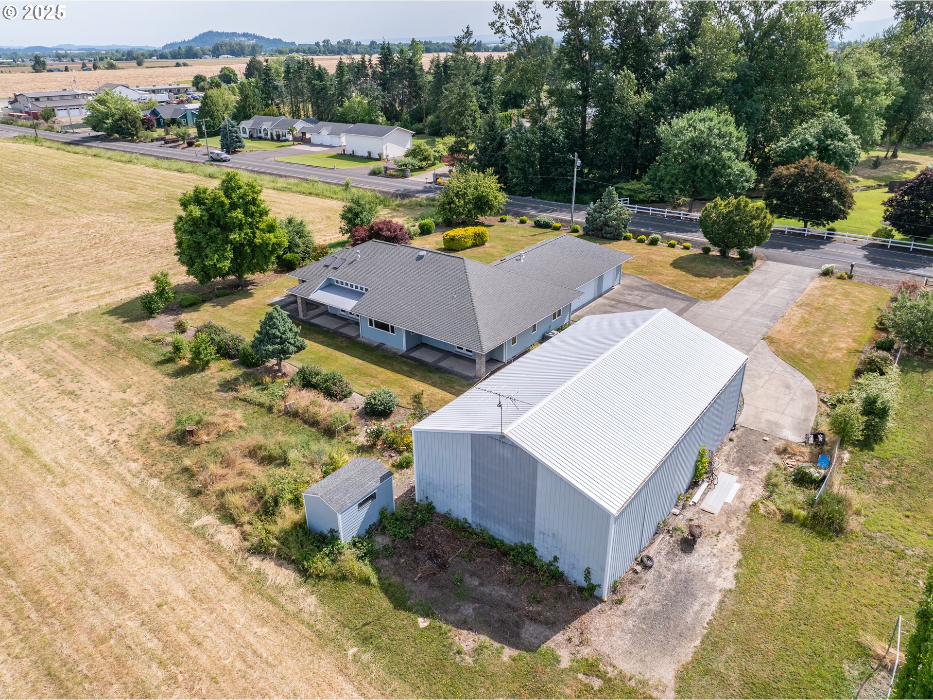 3918 Three Lakes Road Southeast Albany, OR 97322 - Photo 27 of 31 Gallery Image 27