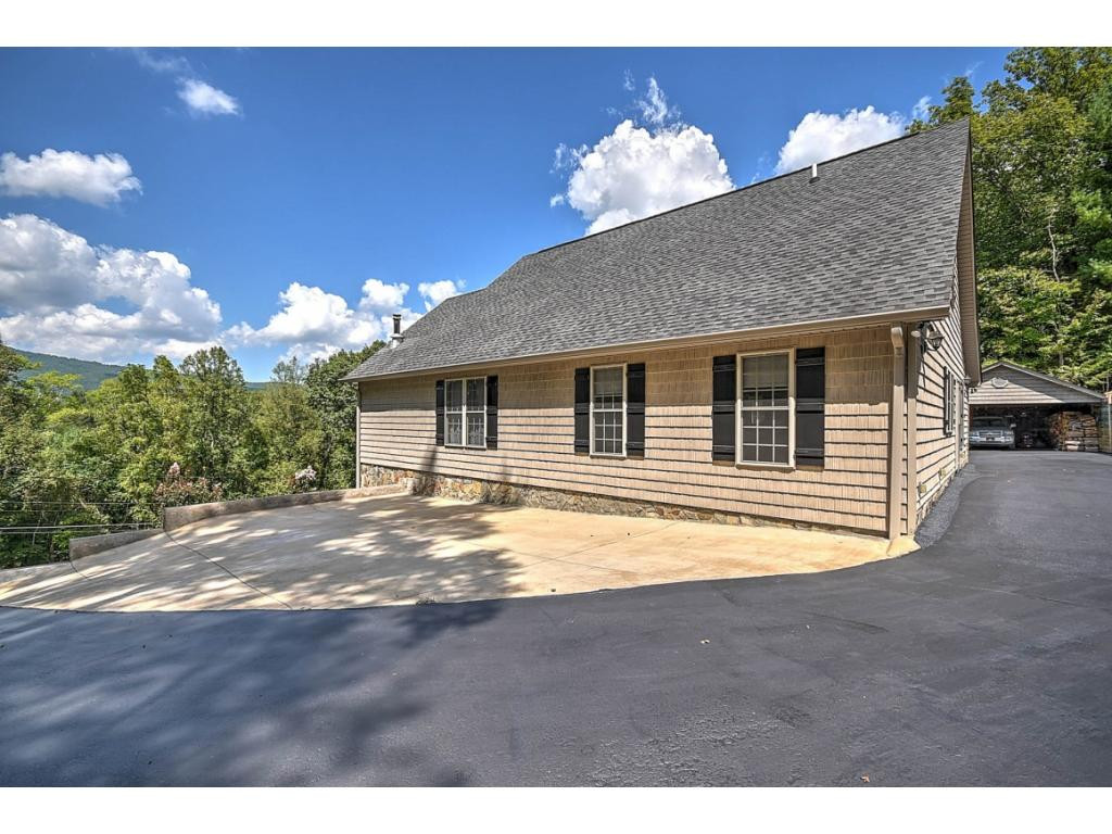 347 Fishery Loop Road Erwin, TN 37650 - Photo 31 of 36 Photo 31