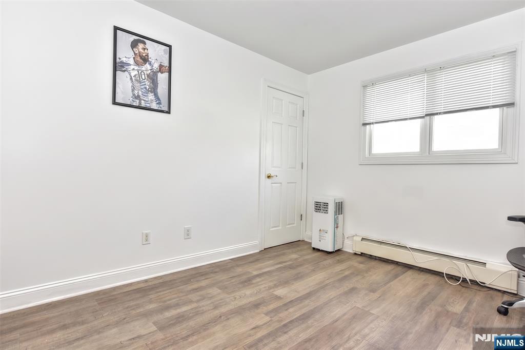 347 Forest Avenue Paramus, NJ 07652 - Photo 19 of 24 Gallery Image 19