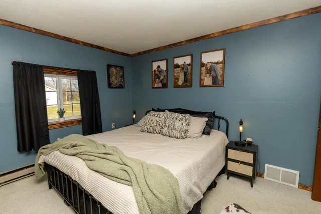 $250,000 | 16121 County Road 4 Southeast, Lake Lillian, MN 56253