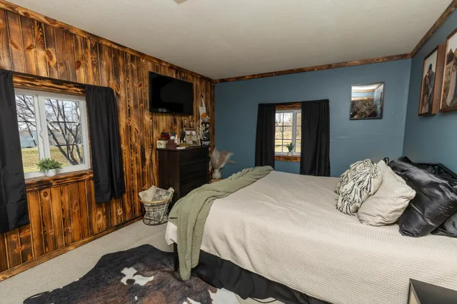 $250,000 | 16121 County Road 4 Southeast, Lake Lillian, MN 56253