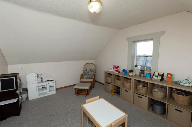 $250,000 | 16121 County Road 4 Southeast, Lake Lillian, MN 56253