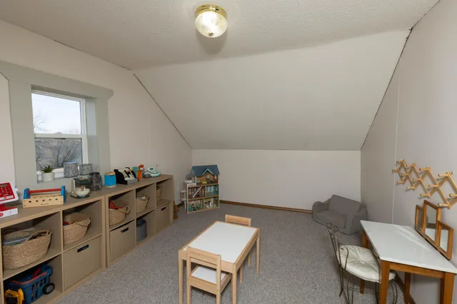 $250,000 | 16121 County Road 4 Southeast, Lake Lillian, MN 56253