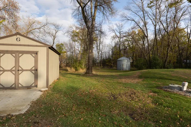 $250,000 | 16121 County Road 4 Southeast, Lake Lillian, MN 56253