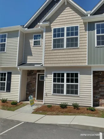 $1,300 | 118 Beacon Woods Drive, Holly Ridge, NC 28445