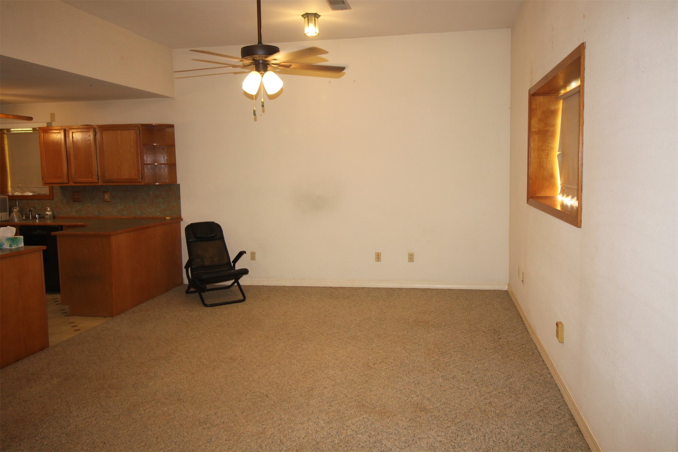 1528 County Road 2005 Liberty, TX 77575 - Photo 13 of 26 a view of a workspace with furniture