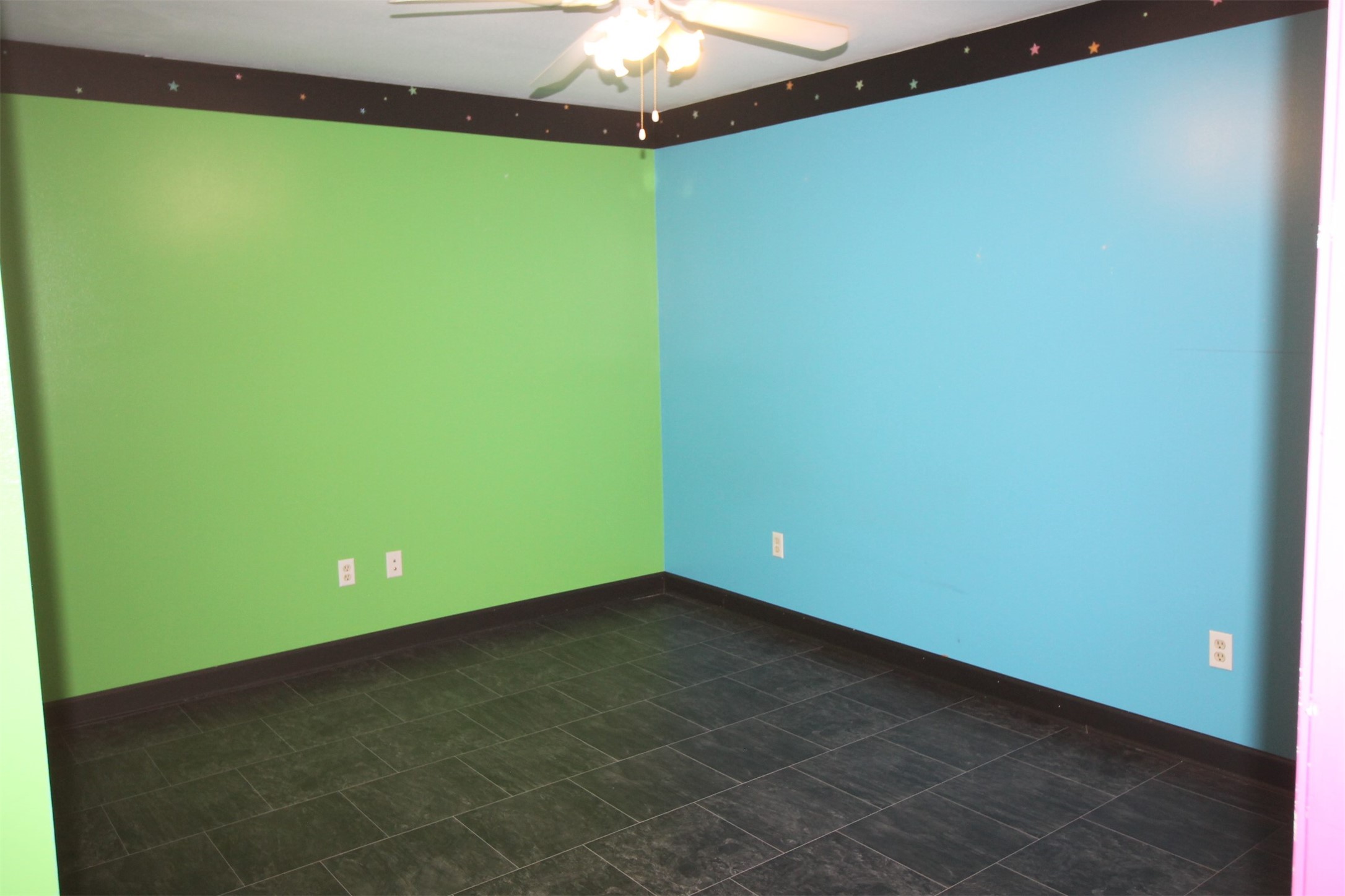 1528 County Road 2005 Liberty, TX 77575 - Photo 18 of 26 a view of a big yard with a space