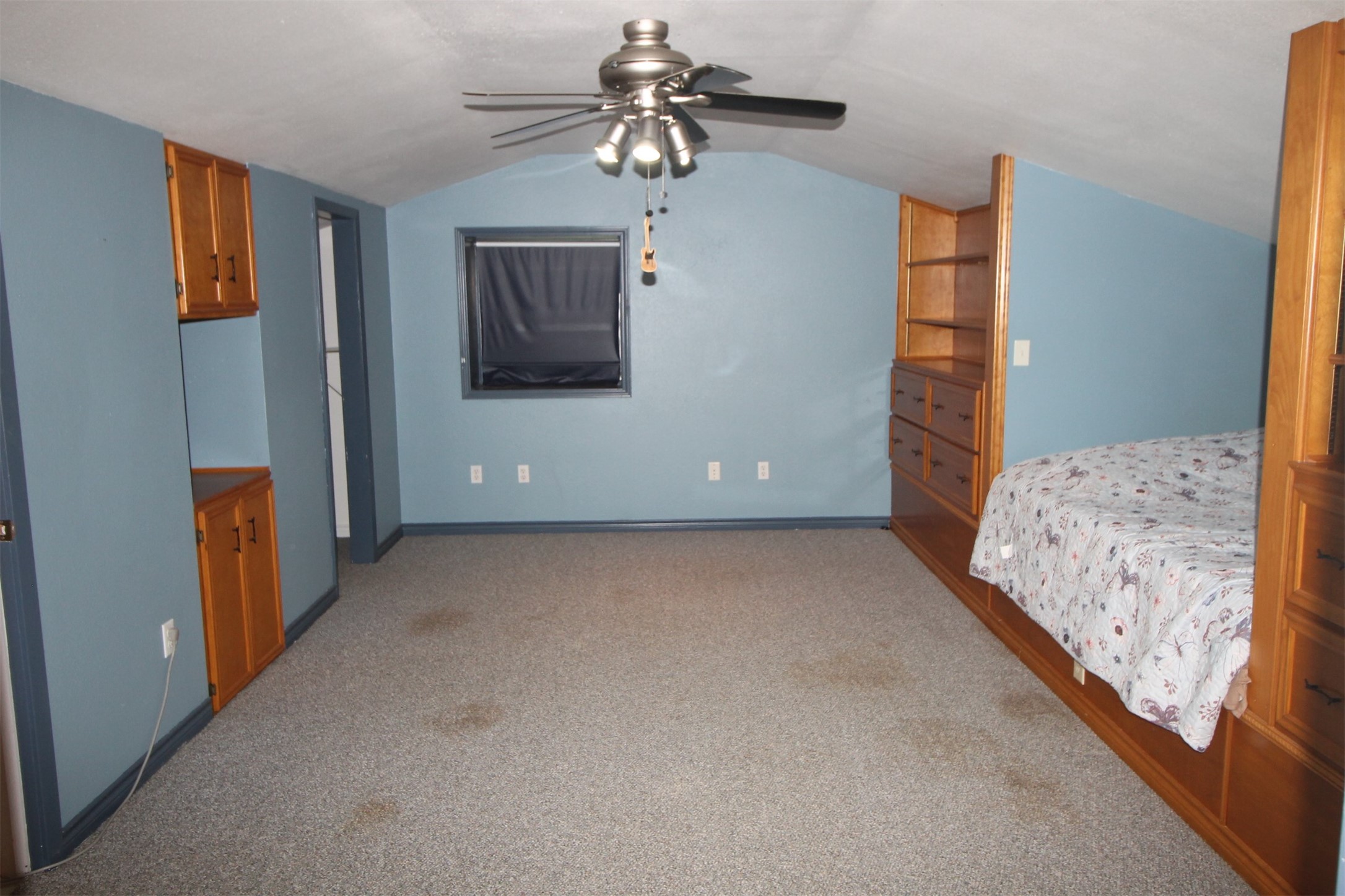 1528 County Road 2005 Liberty, TX 77575 - Photo 22 of 26 a view of livingroom with furniture
