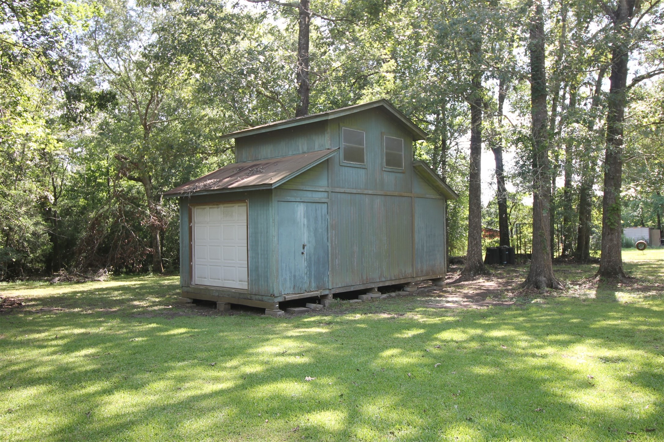 1528 County Road 2005 Liberty, TX 77575 - Photo 10 of 26 a view of backyard with green space