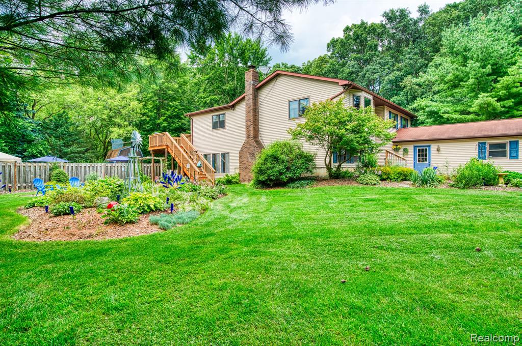 4721 Brophy Road Howell, MI 48855 - Photo 36 of 47