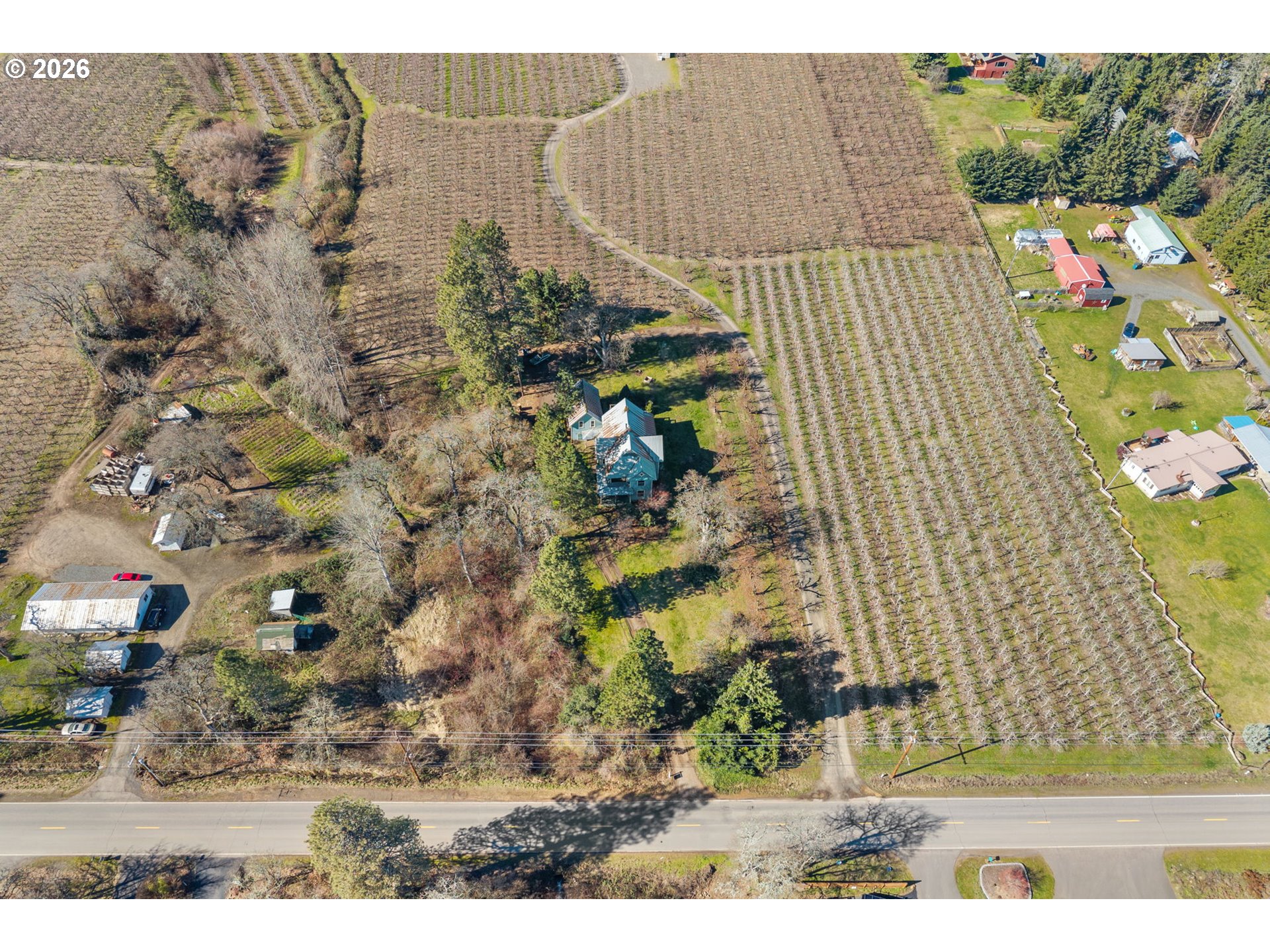 1580 Markham Road Hood River, OR 97031 - Photo 12 of 46