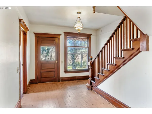 $799,000 | 1580 Markham Road, Hood River, OR 97031