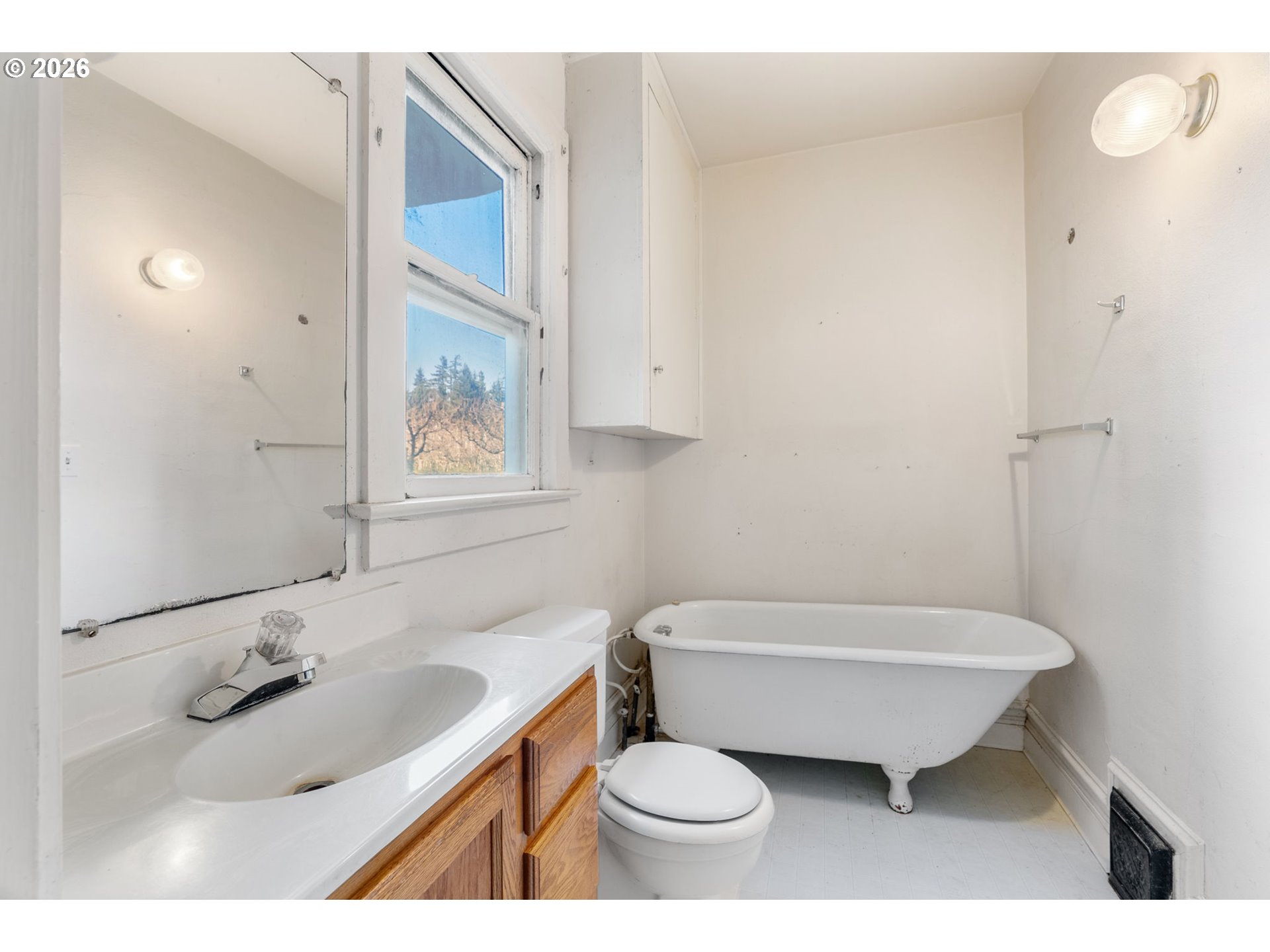 1580 Markham Road Hood River, OR 97031 - Photo 34 of 46