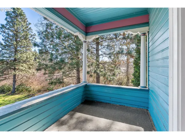 $799,000 | 1580 Markham Road, Hood River, OR 97031