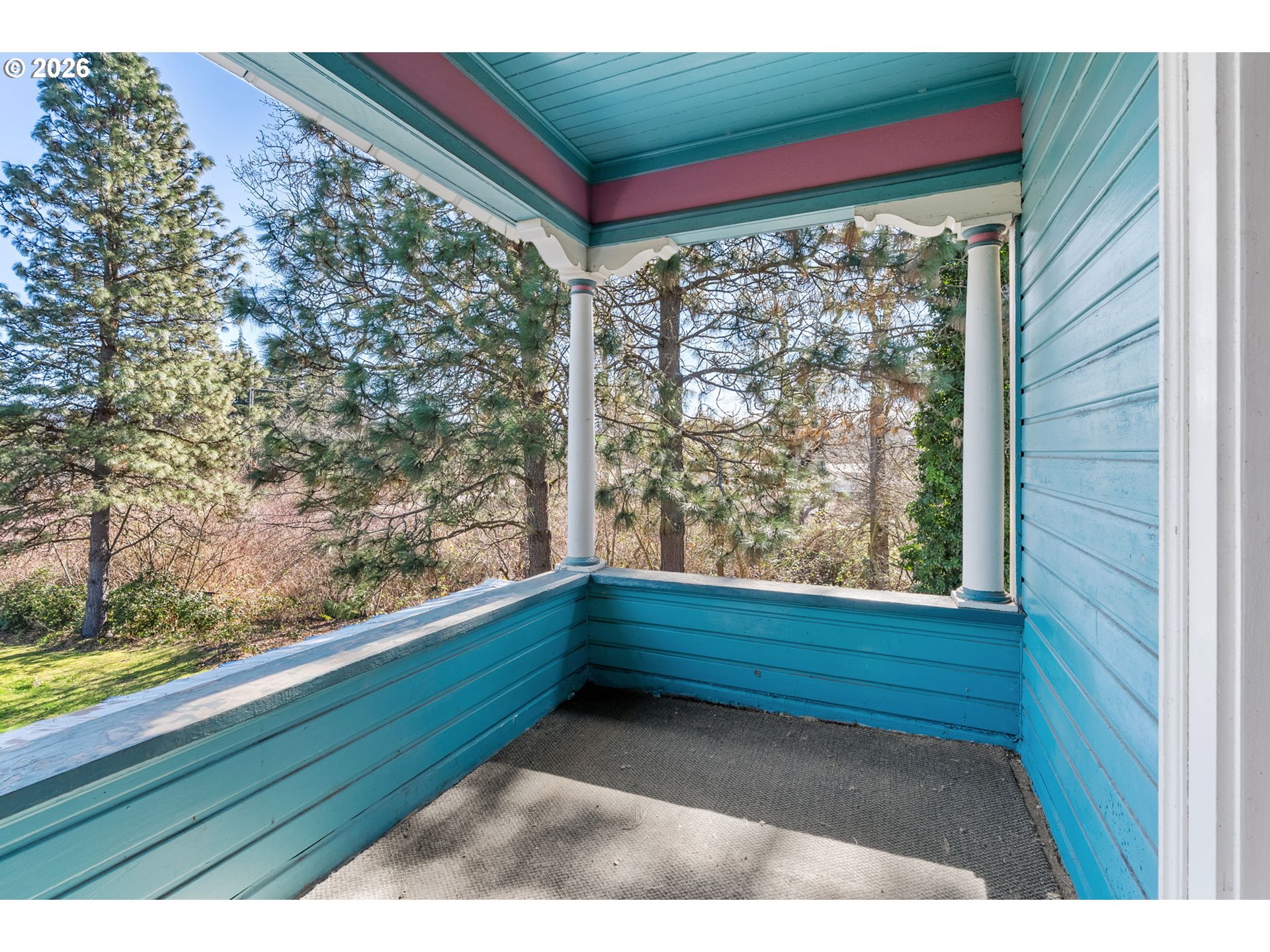 1580 Markham Road Hood River, OR 97031 - Photo 37 of 46