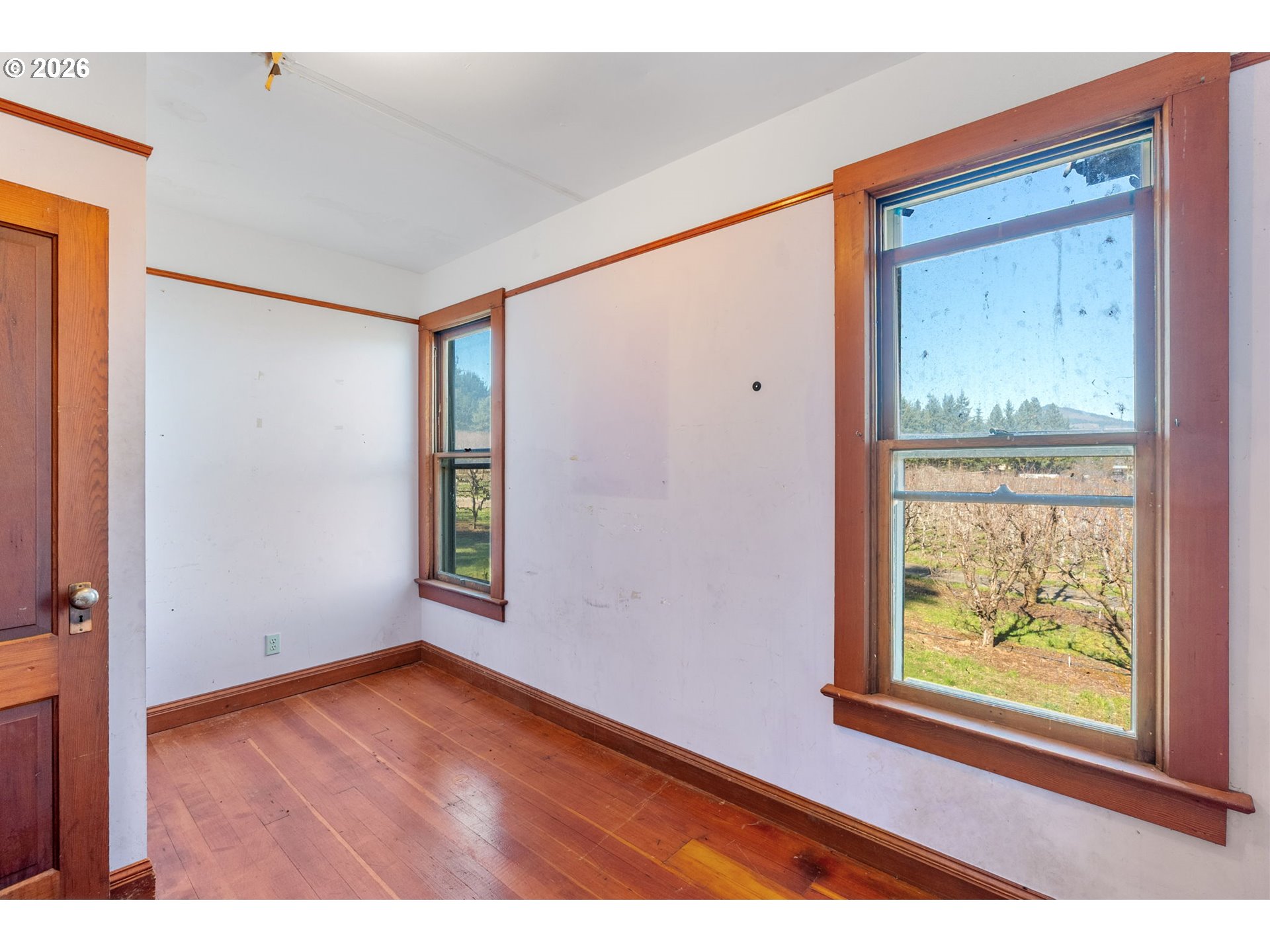 1580 Markham Road Hood River, OR 97031 - Photo 39 of 46