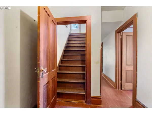 $799,000 | 1580 Markham Road, Hood River, OR 97031