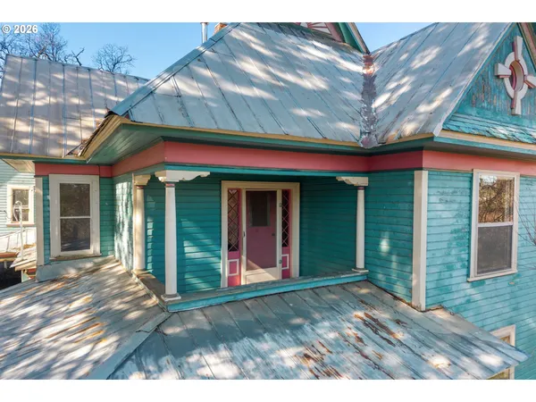 $799,000 | 1580 Markham Road, Hood River, OR 97031