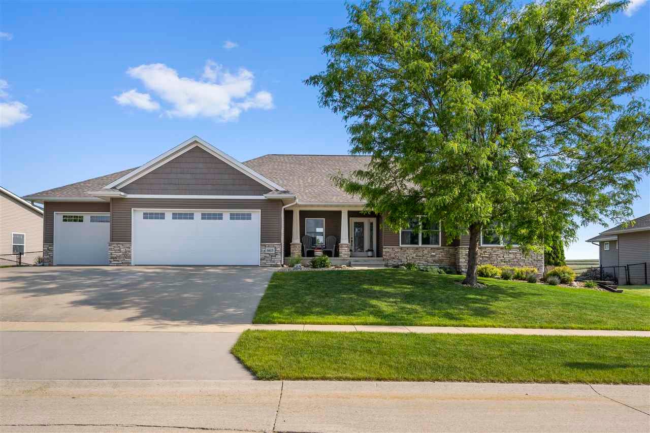 6613 Hoover Trail Road Southwest Cedar Rapids, IA 52404 - Photo 1 of 45 Gallery Image 1