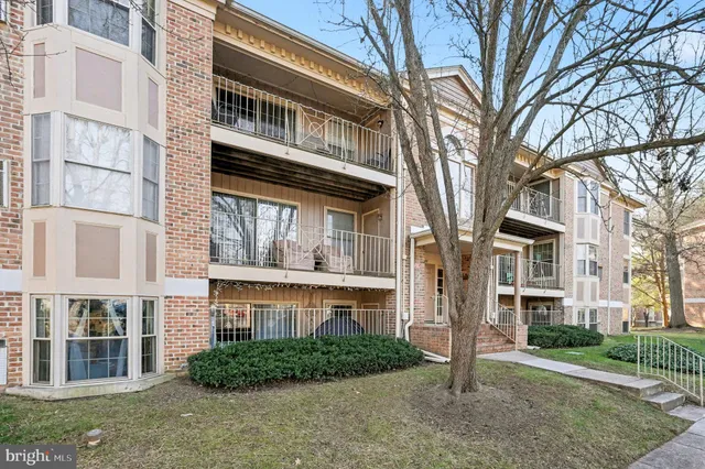 $219,000 | 203 Cross Pointe Court, Unit 1D, Abingdon, MD 21009