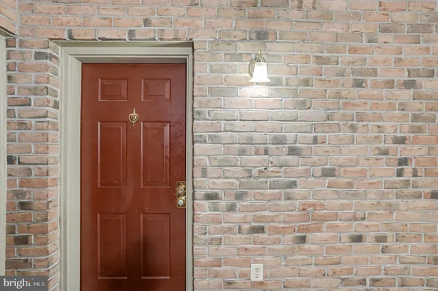 $219,000 | 203 Cross Pointe Court, Unit 1D, Abingdon, MD 21009