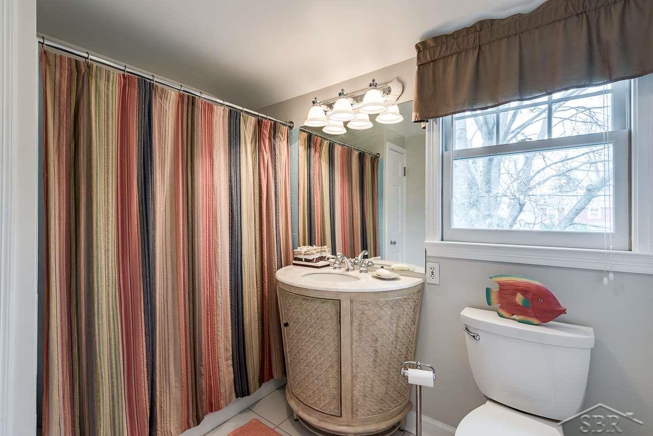 207 Pendleton Street Bay City, MI 48708 - Photo 14 of 23 Second floor