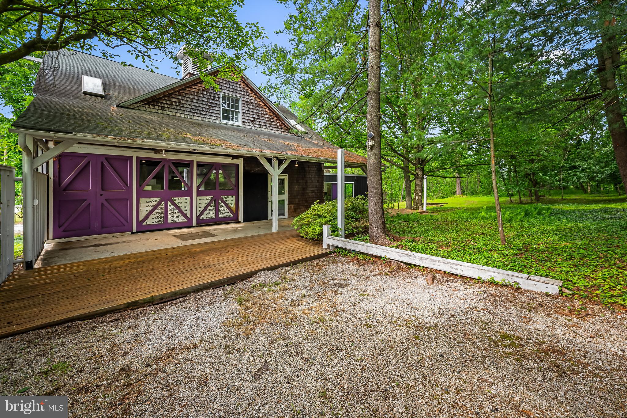 7901 Ruxwood Road Baltimore, MD 21204 - Photo 3 of 85 a house view with a garden space