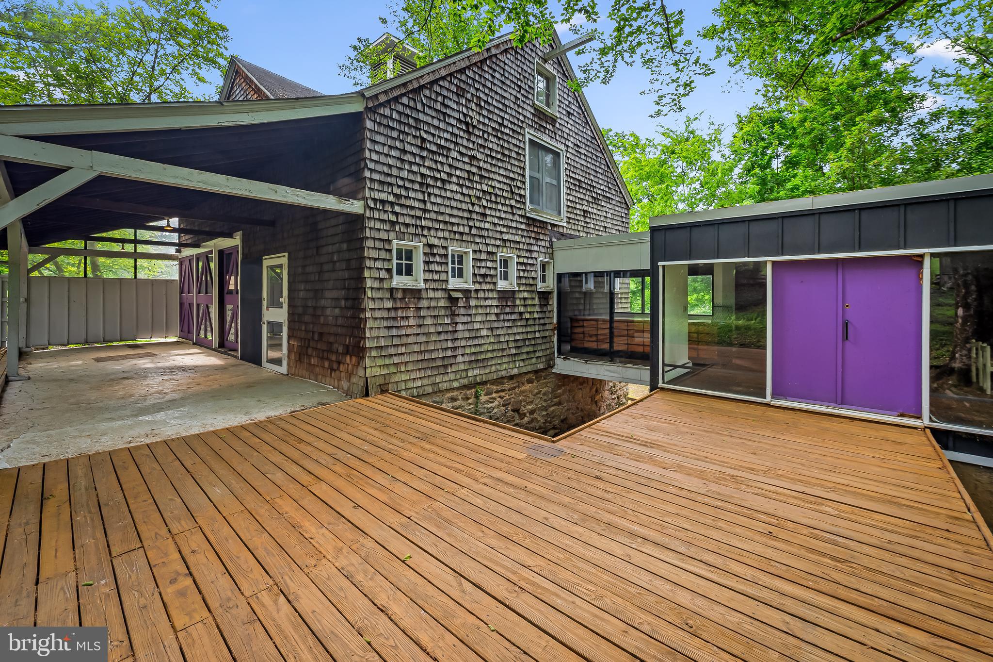 7901 Ruxwood Road Baltimore, MD 21204 - Photo 5 of 85 a view of a house with a backyard