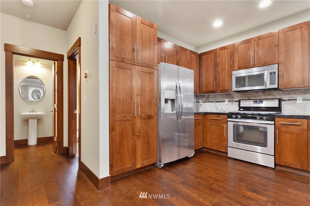 4012 Northeast 3rd Place, Unit 2 Renton, WA 98056 - Photo 11 of 28 Gallery Image 11