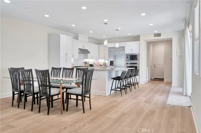 $4,900 | 10887 Carlos Street, Ventura, CA 93004