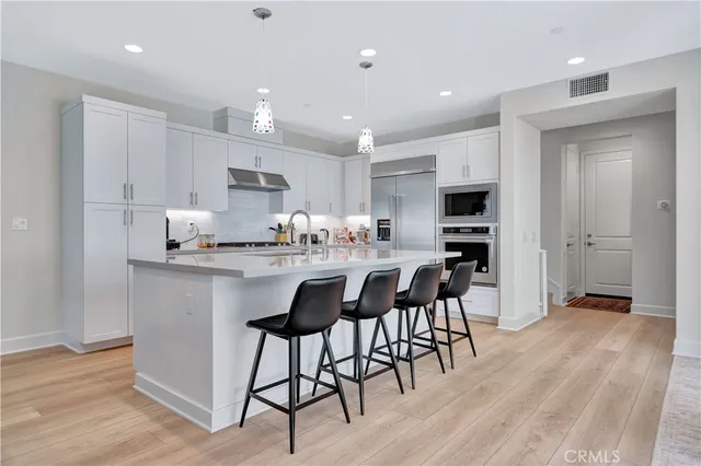 $4,900 | 10887 Carlos Street, Ventura, CA 93004