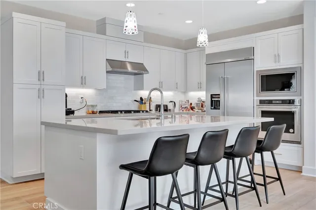 $4,900 | 10887 Carlos Street, Ventura, CA 93004