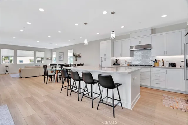 $4,900 | 10887 Carlos Street, Ventura, CA 93004