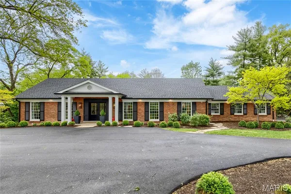 $1,995,000 | 12829 Topping Acres, Town and Country, MO 63131