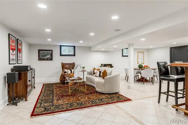 $1,995,000 | 12829 Topping Acres, Town and Country, MO 63131