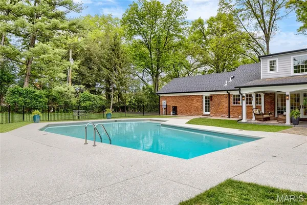 $1,995,000 | 12829 Topping Acres, Town and Country, MO 63131