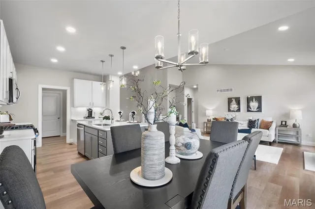 $324,990 | 1 Tbb Rockport@ The Highlands, Washington, MO 63090