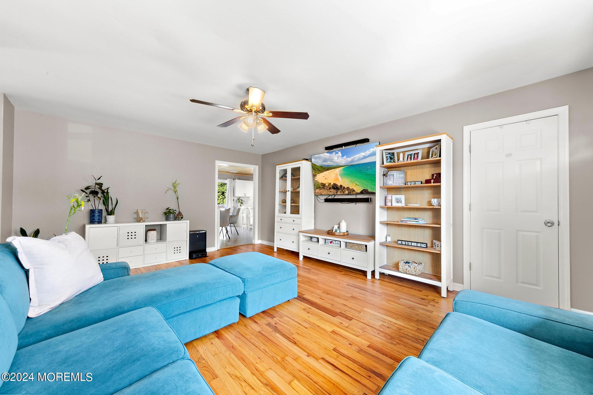 9 Walnut Street Red Bank, NJ 07701 - Photo 6 of 34 9Walnut-11
