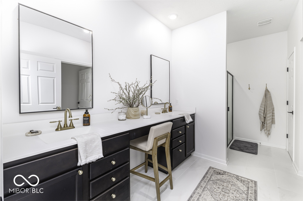 561 Riviera Place Greenwood, IN 46143 - Photo 12 of 23