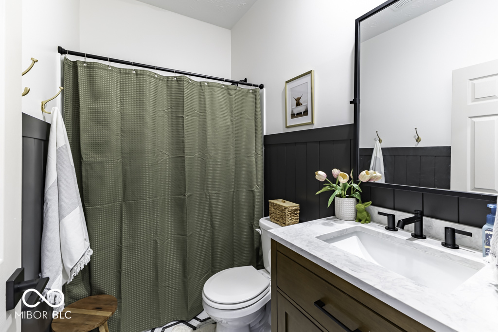 561 Riviera Place Greenwood, IN 46143 - Photo 18 of 23